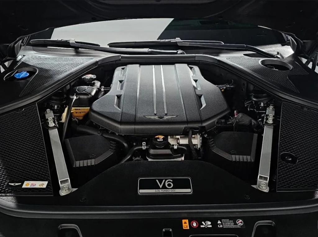 Genesis G90 - Vista 6