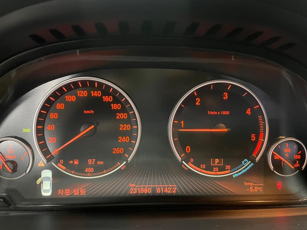 BMW 5 Series - Vista 10