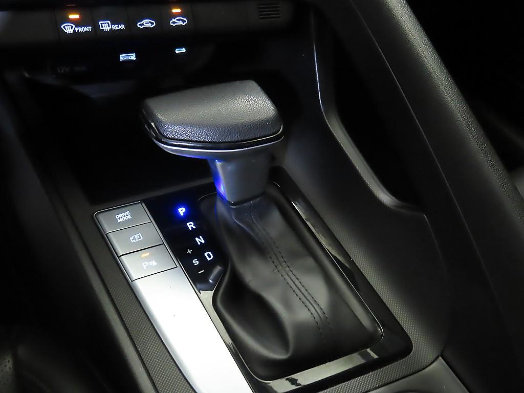 HYUNDAI Avante - Vista 12