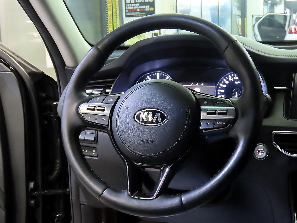 KIA K7 - Vista 8