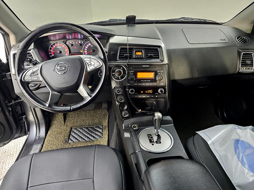 Ssangyong Korando - Vista 5