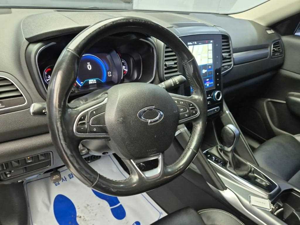 SAMSUNG QM6 - Vista 9