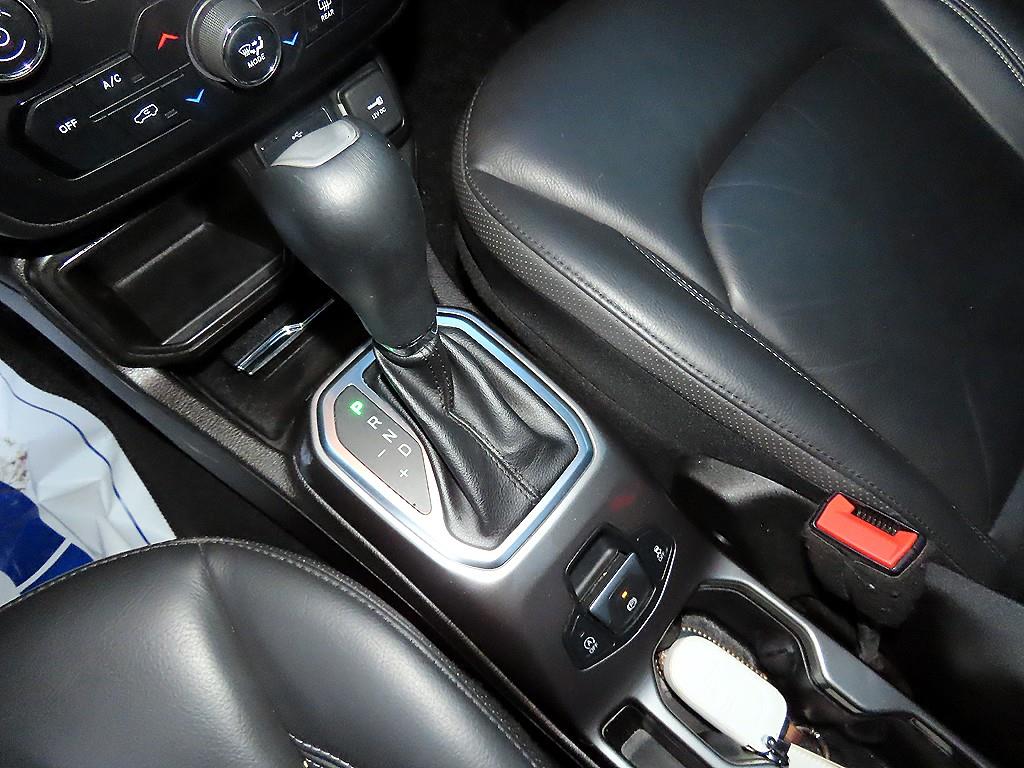 Jeep Renegade - Vista 10