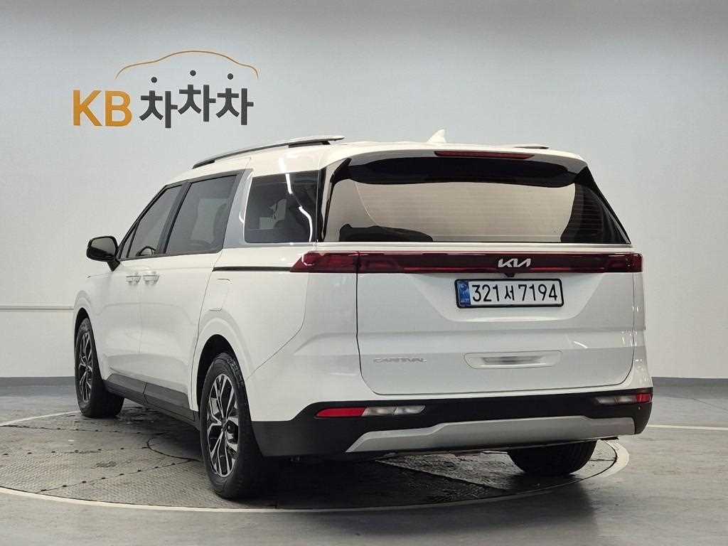 KIA Carnival - Vista 2