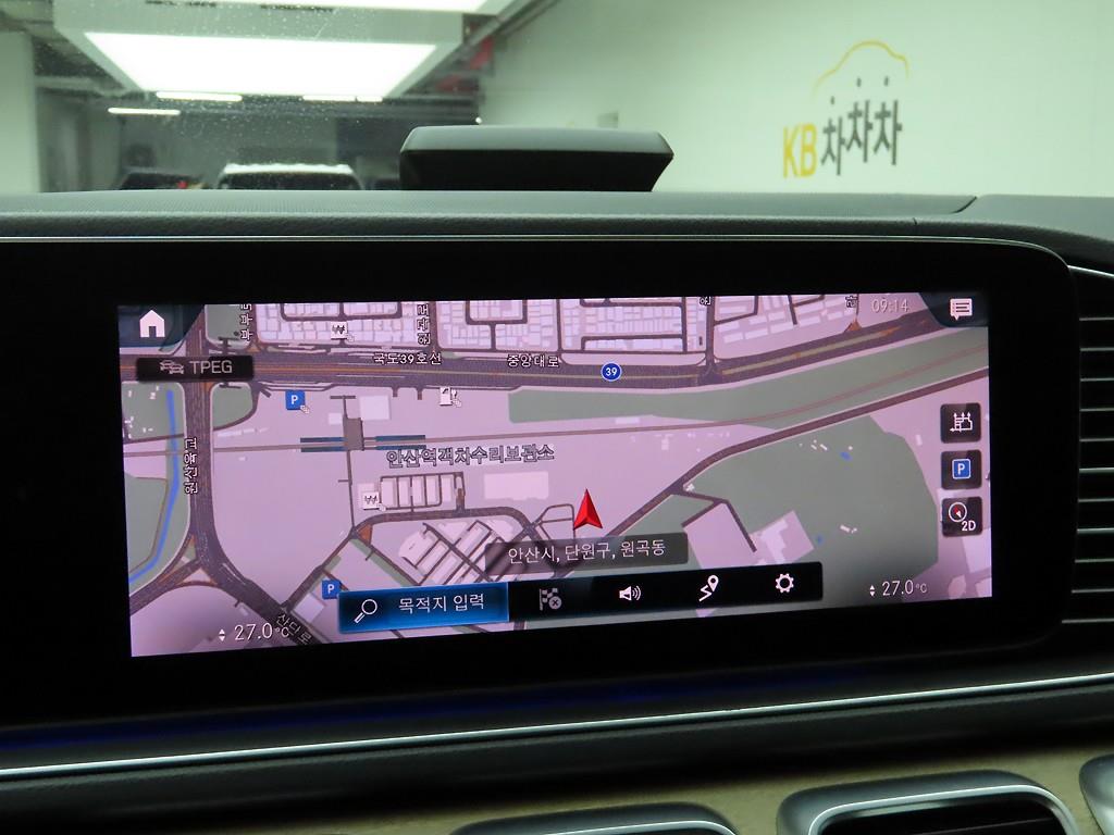 Mercedes Benz GLE Class - Vista 9