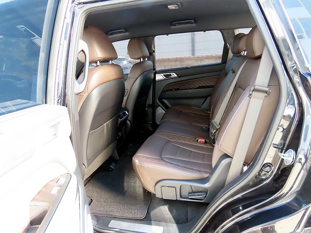 Ssangyong Rexton - Vista 6