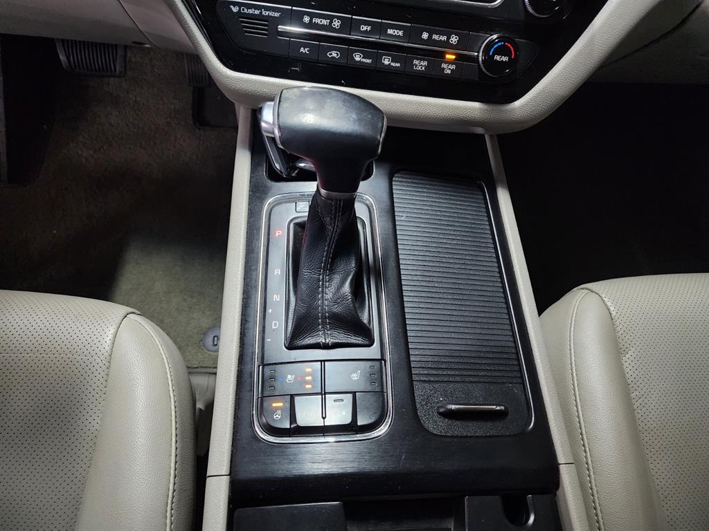 KIA Carnival 2017 Blanco - Importación desde Corea - HF Imports Iquique - Foto 13