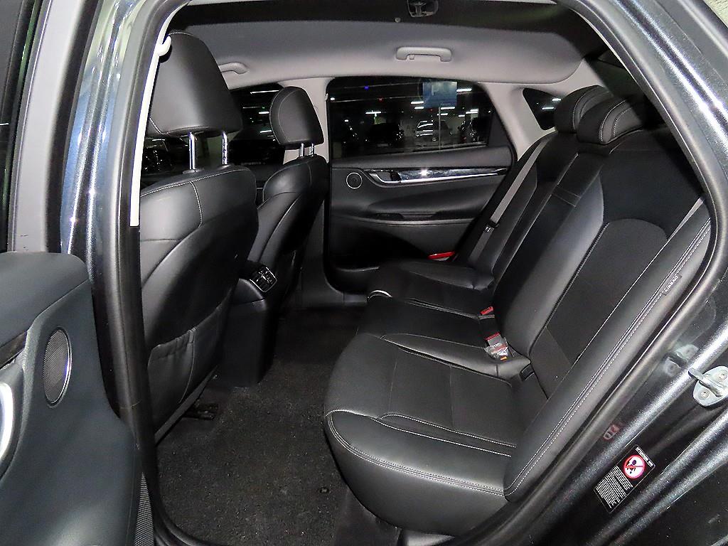 HYUNDAI Grandeur - Vista 7