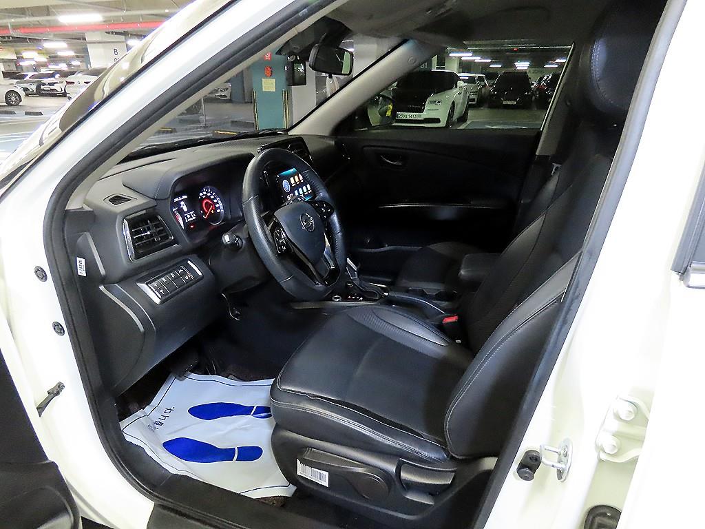 Ssangyong Tivoli - Vista 6