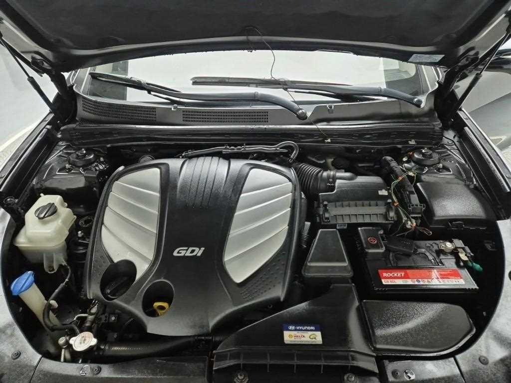 HYUNDAI Grandeur - Vista 5