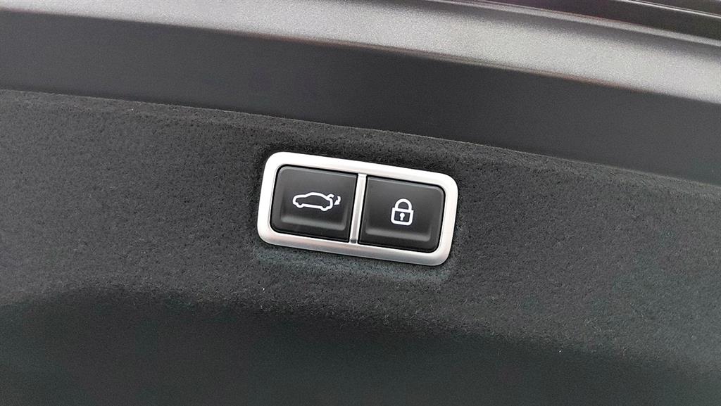 HYUNDAI Sonata - Vista 8