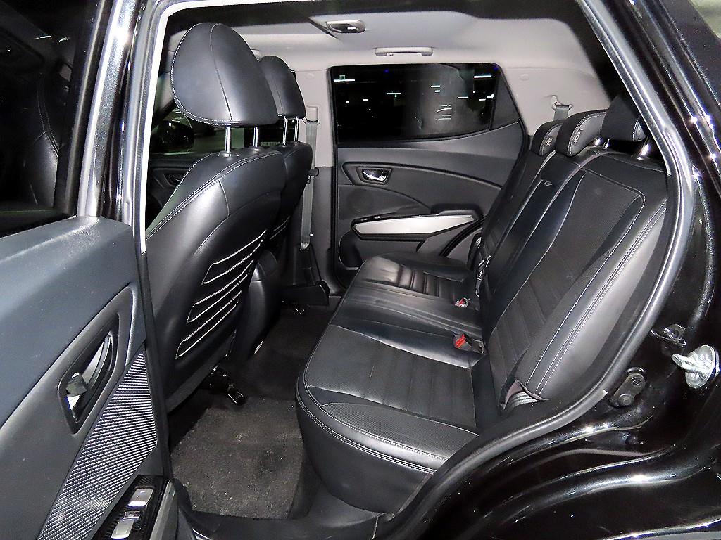 Ssangyong Tivoli - Vista 7