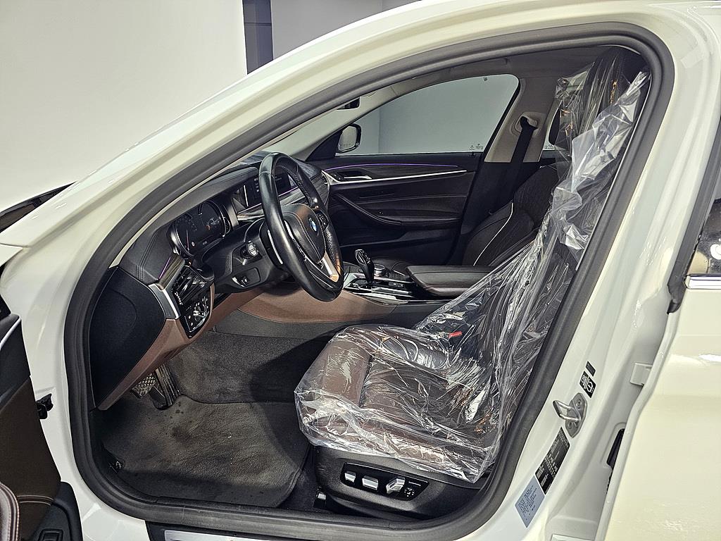 BMW 5 Series - Vista 7