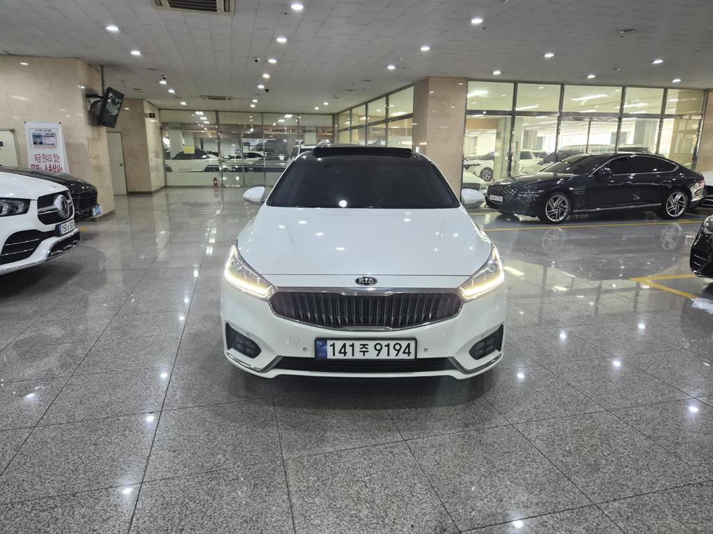KIA K7 2018 Blanco - Importación desde Corea - HF Imports Iquique - Foto 1
