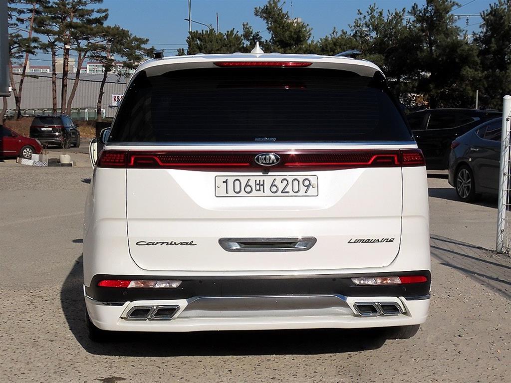KIA Carnival - Vista 4