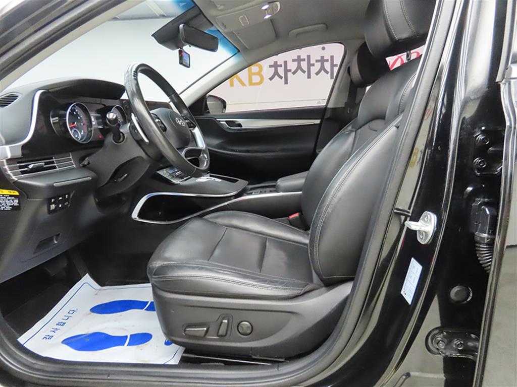 HYUNDAI Grandeur - Vista 5