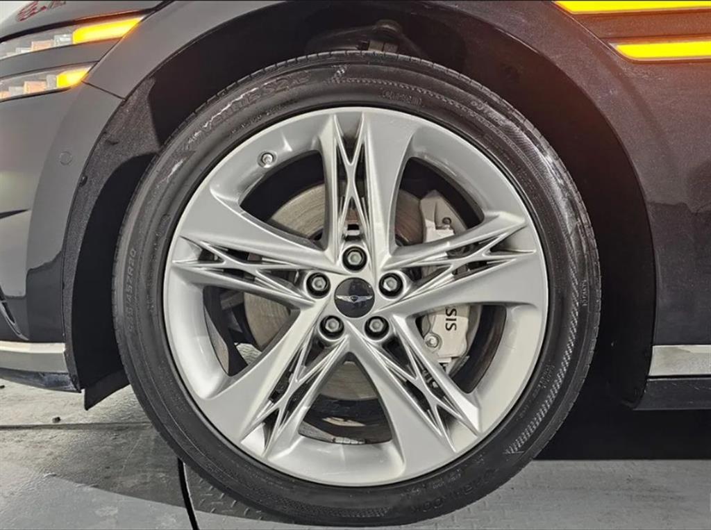 Genesis G90 - Vista 5