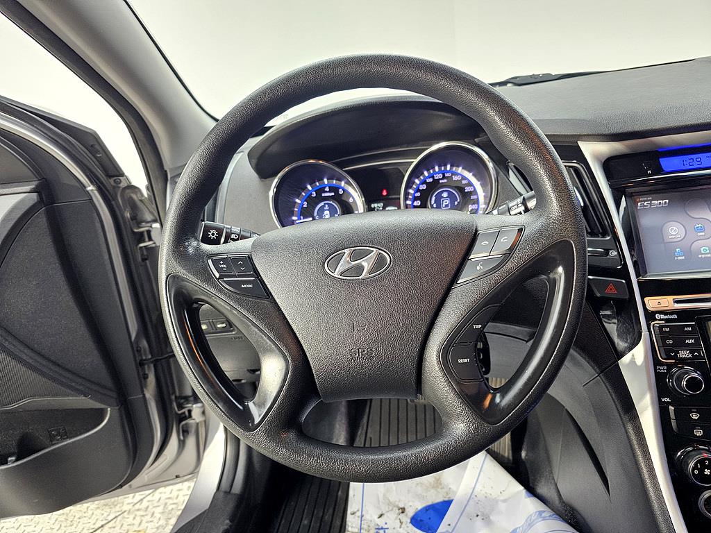 HYUNDAI Sonata - Vista 11