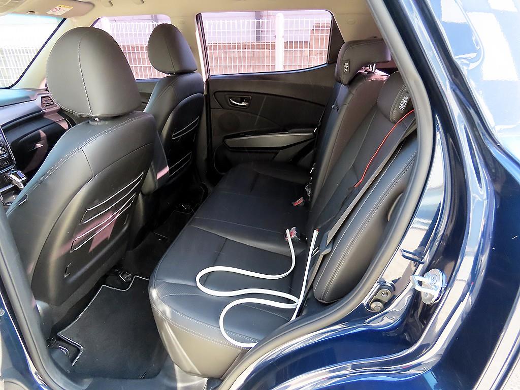 Ssangyong Tivoli - Vista 6