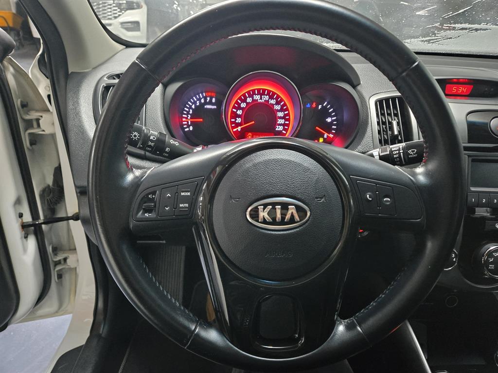 KIA Forte - Vista 12