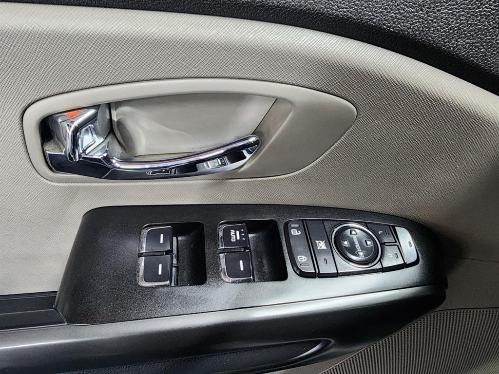 KIA Carnival 2017 Blanco - Importación desde Corea - HF Imports Iquique - Foto 17