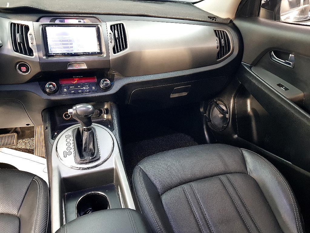 KIA Sportage - Vista 10