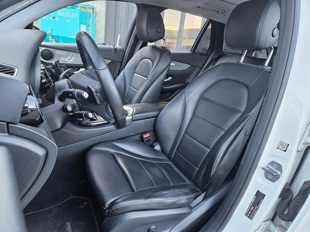 Mercedes Benz GLC Class 2018 Blanco - Importación desde Corea - HF Imports Iquique - Foto 15