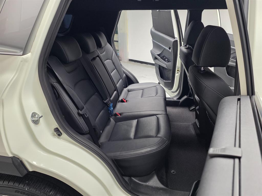 Ssangyong Torres - Vista 9