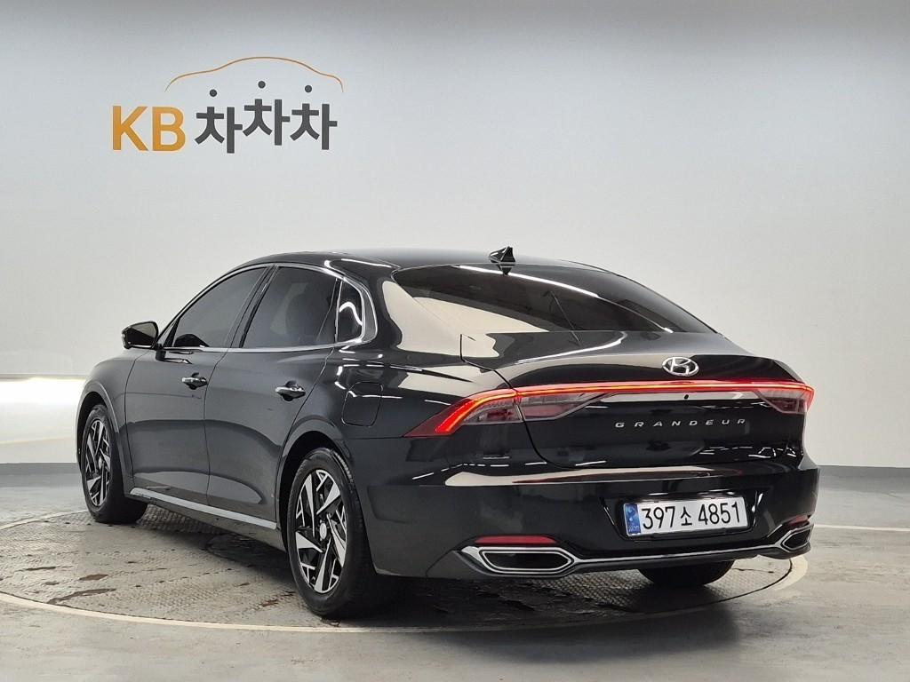 HYUNDAI Grandeur - Vista 4