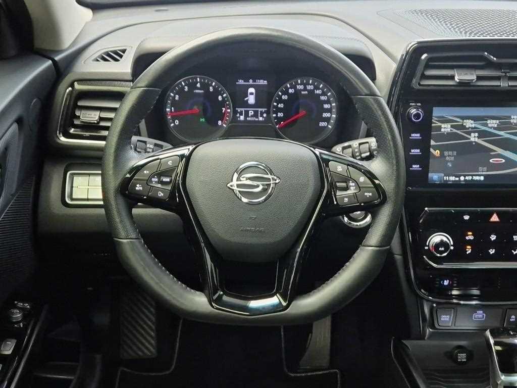 Ssangyong Tivoli - Vista 9