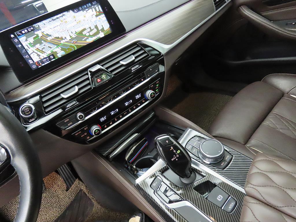 BMW 5 Series - Vista 8