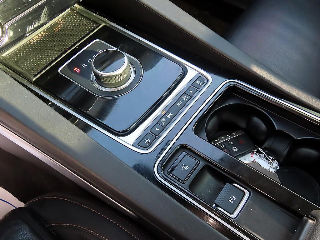 Jaguar F-PACE - Vista 10