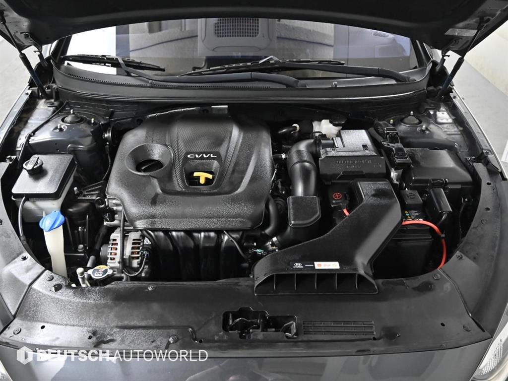 HYUNDAI Sonata - Vista 6