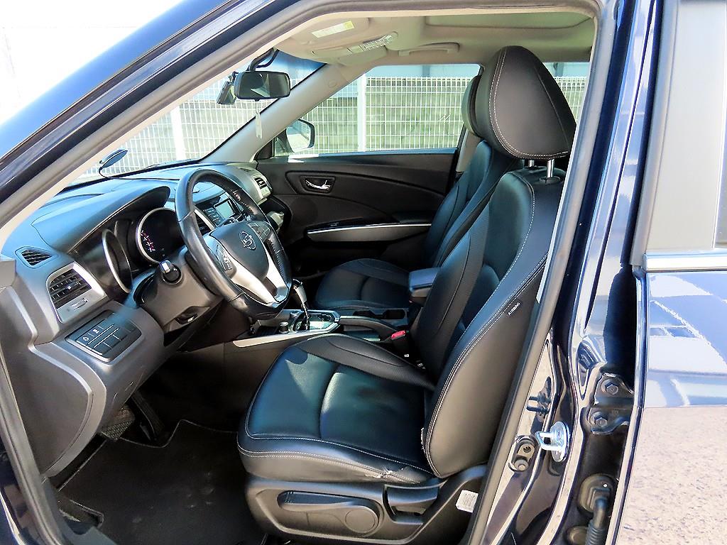 Ssangyong Tivoli - Vista 5