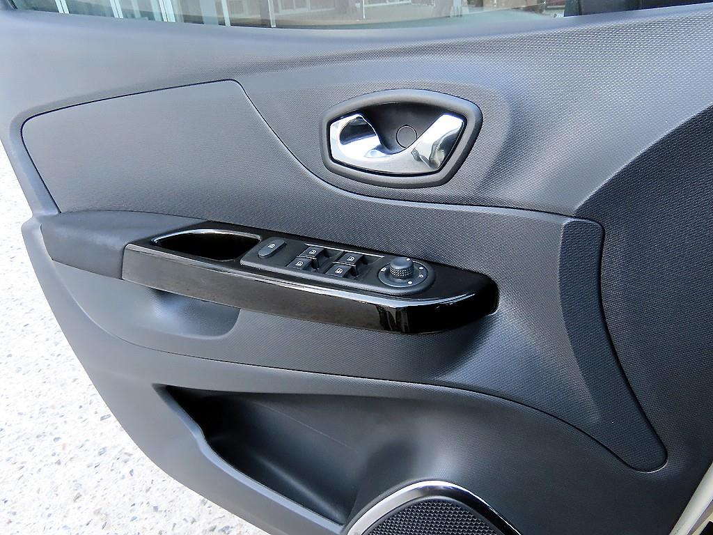 SAMSUNG QM3 - Vista 11