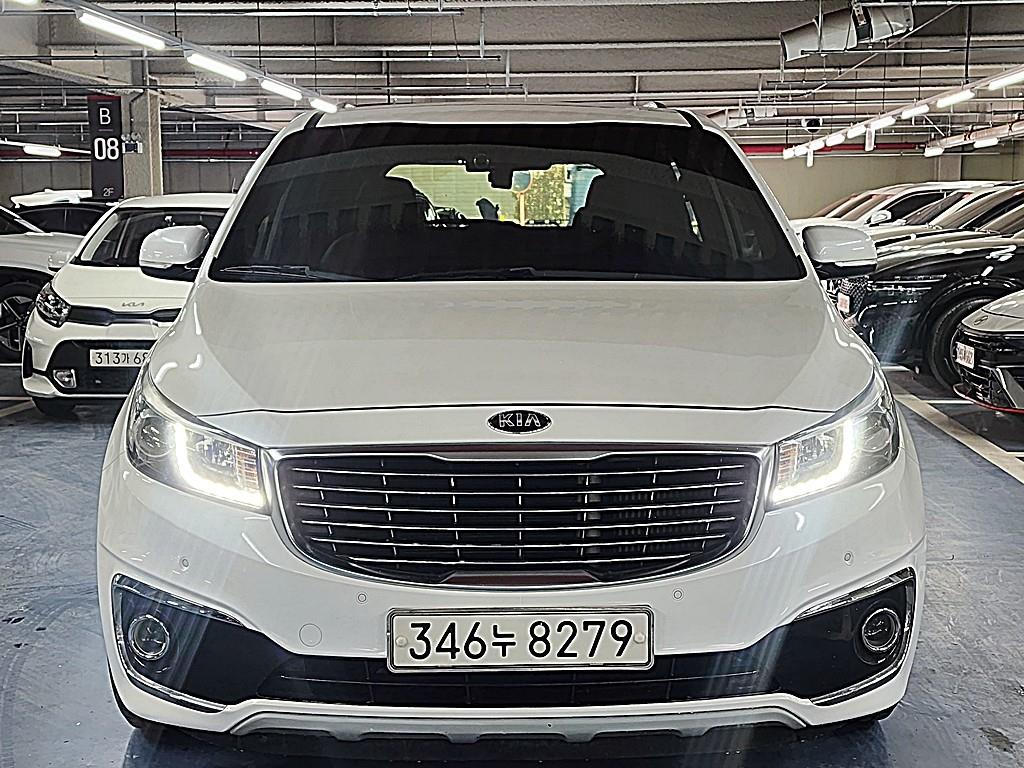KIA Carnival - Vista 4