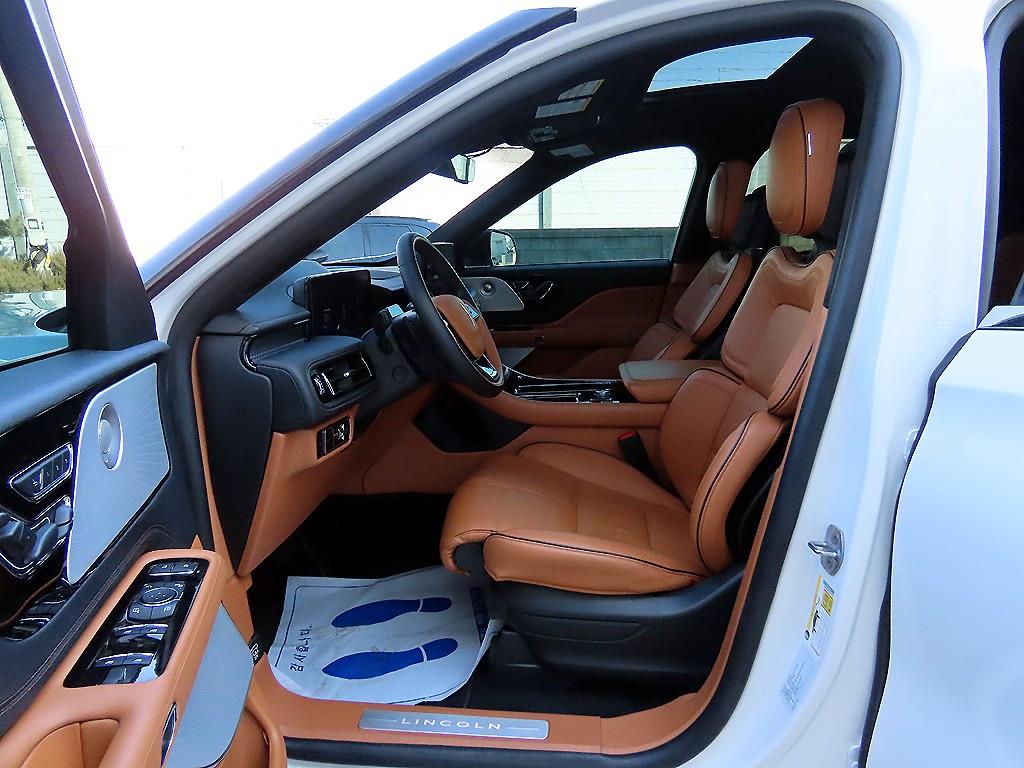 Lincoln Aviator - Vista 5