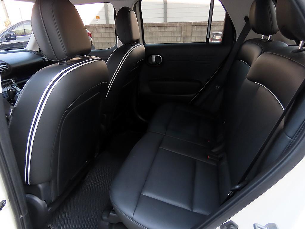 HYUNDAI Casper - Vista 6