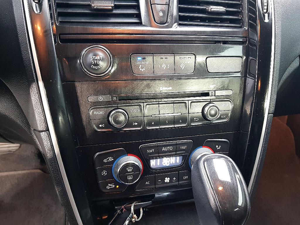 SAMSUNG SM7 - Vista 11