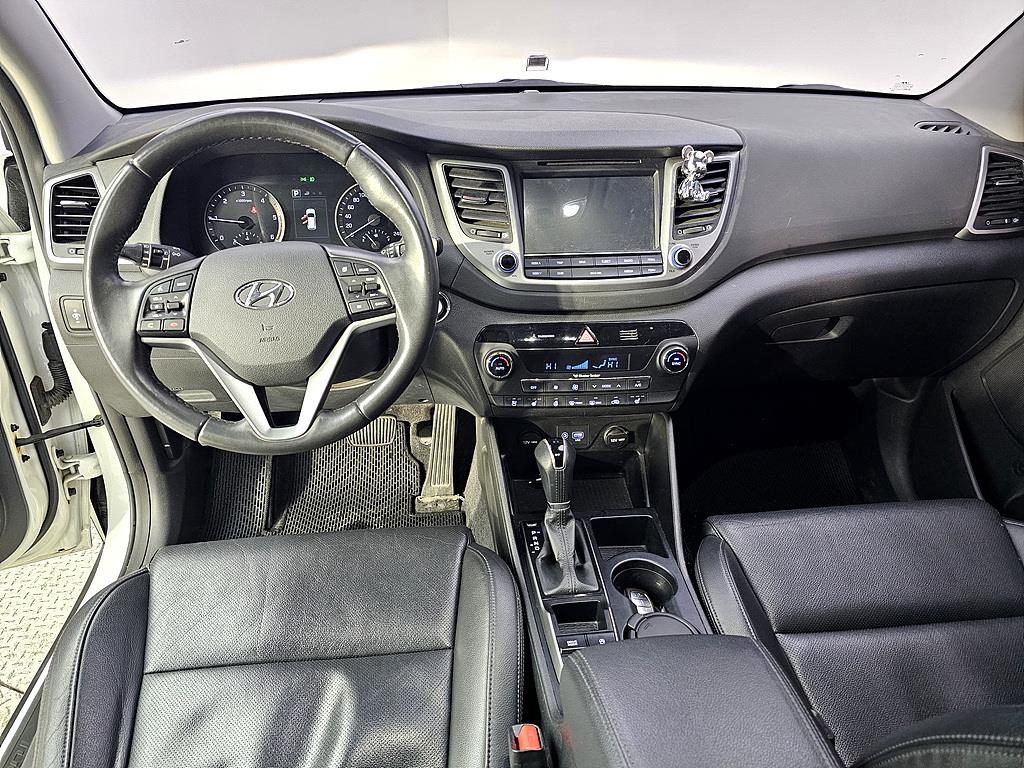 HYUNDAI Tucson - Vista 5