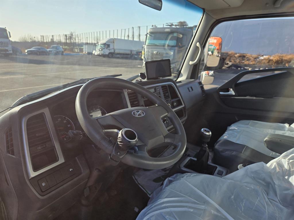 medium and large cargo truck 2018 Blanco - Importación desde Corea - HF Imports Iquique - Foto 14