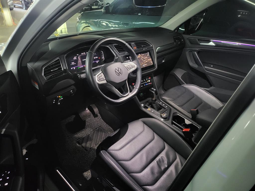 Volkswagen Tiguan - Vista 8