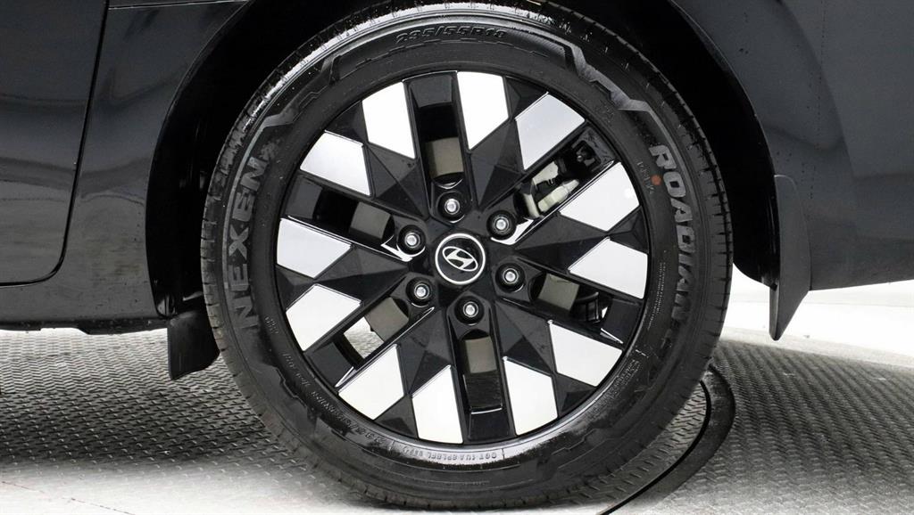 HYUNDAI Staria - Vista 11