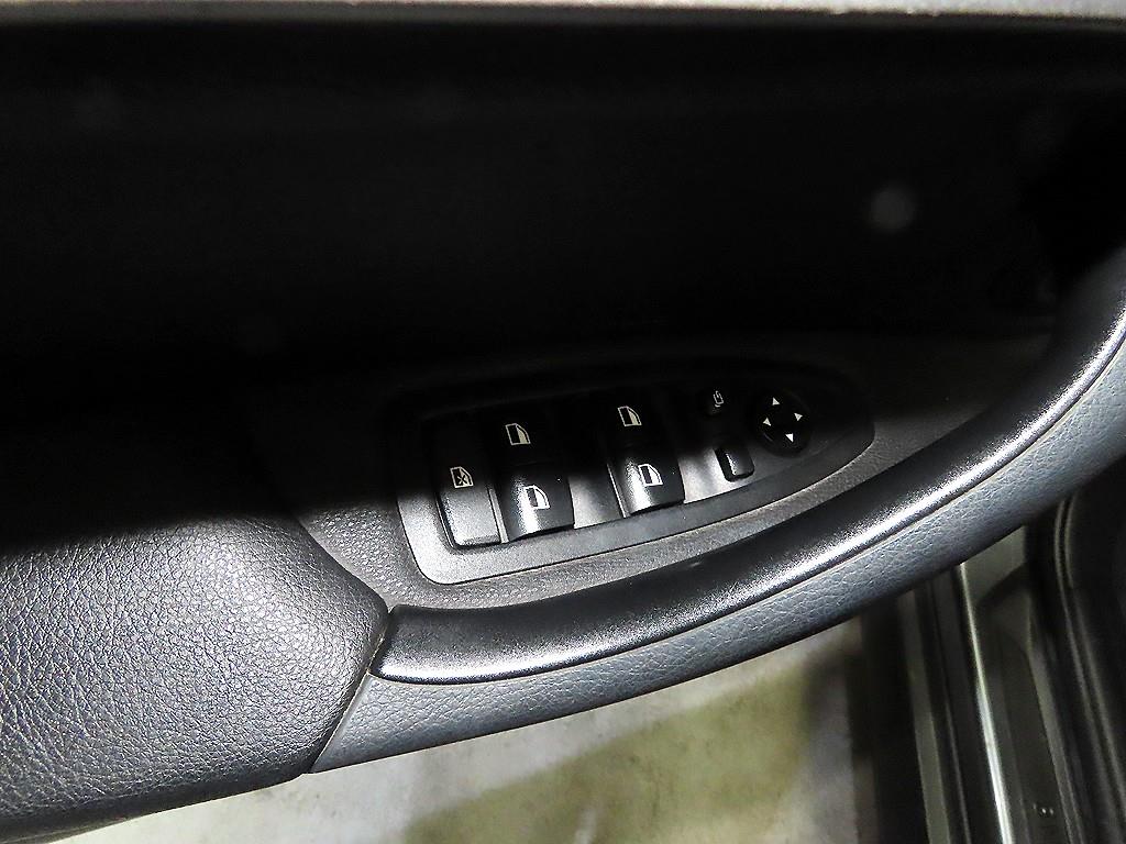 BMW X1 2016 Gris - Importación desde Corea - HF Imports Iquique - Foto 13