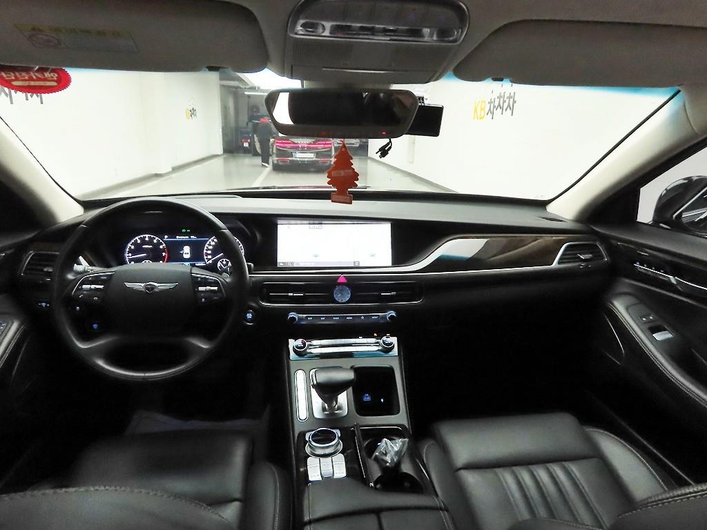 Genesis G90 - Vista 7