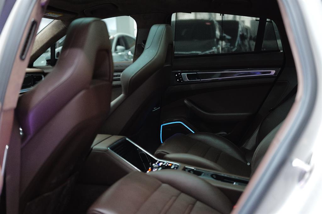 Porsche Panamera - Vista 11