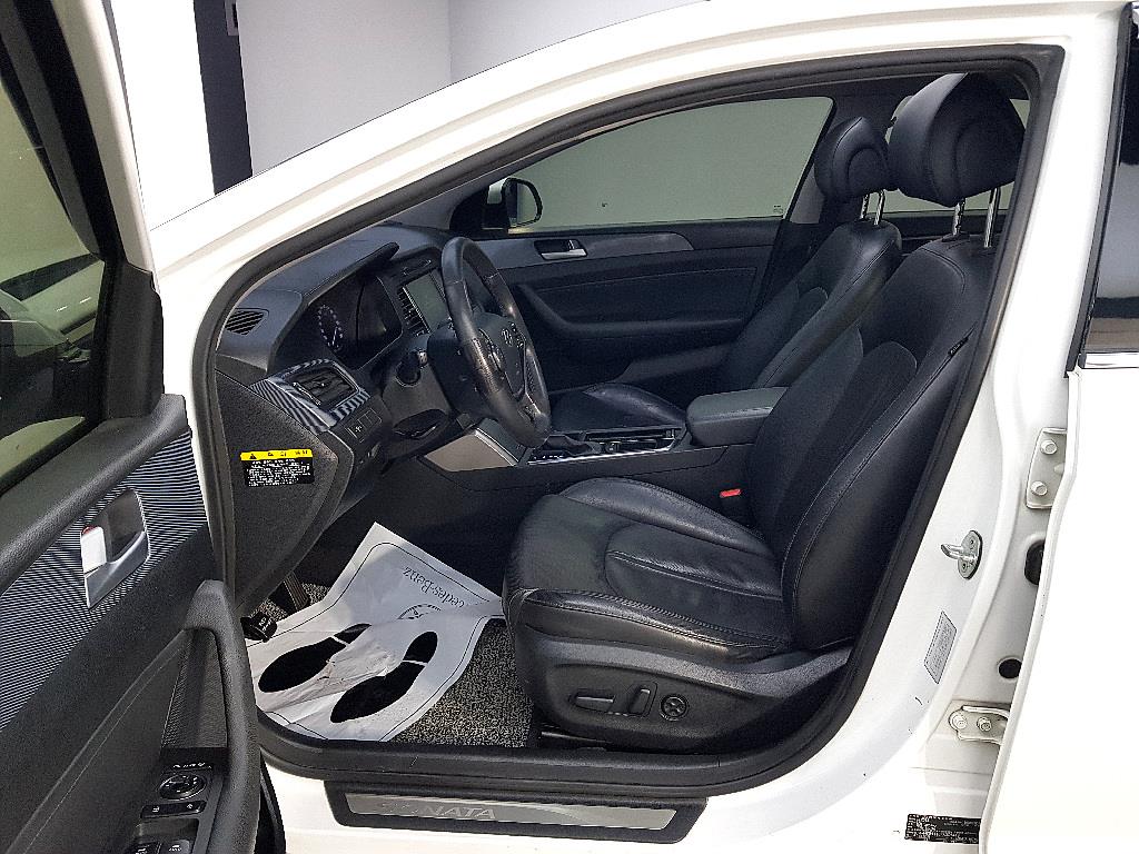 HYUNDAI Sonata - Vista 8