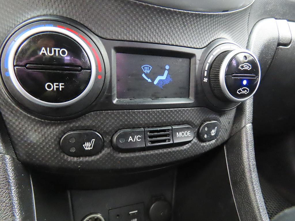 HYUNDAI Accent - Vista 12