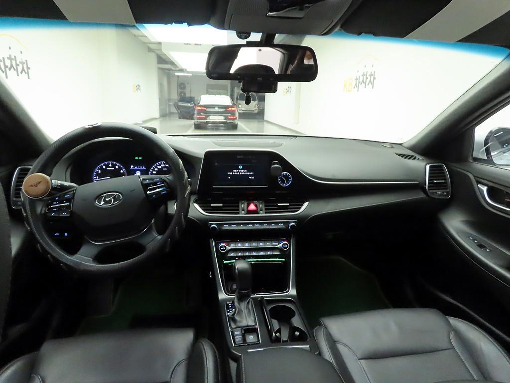 HYUNDAI Grandeur - Vista 7