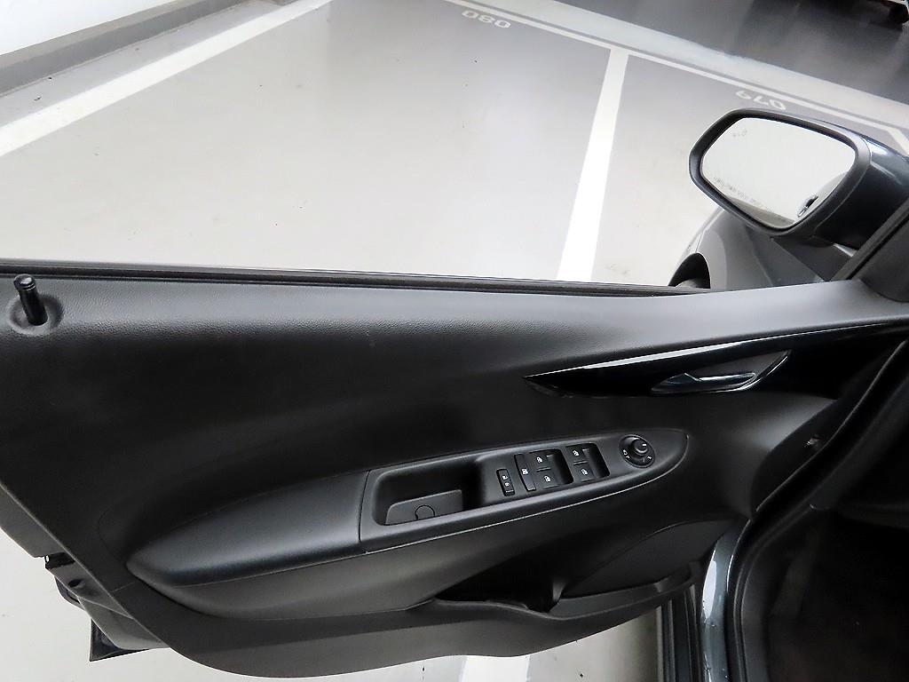 Chevrolet Spark - Vista 11